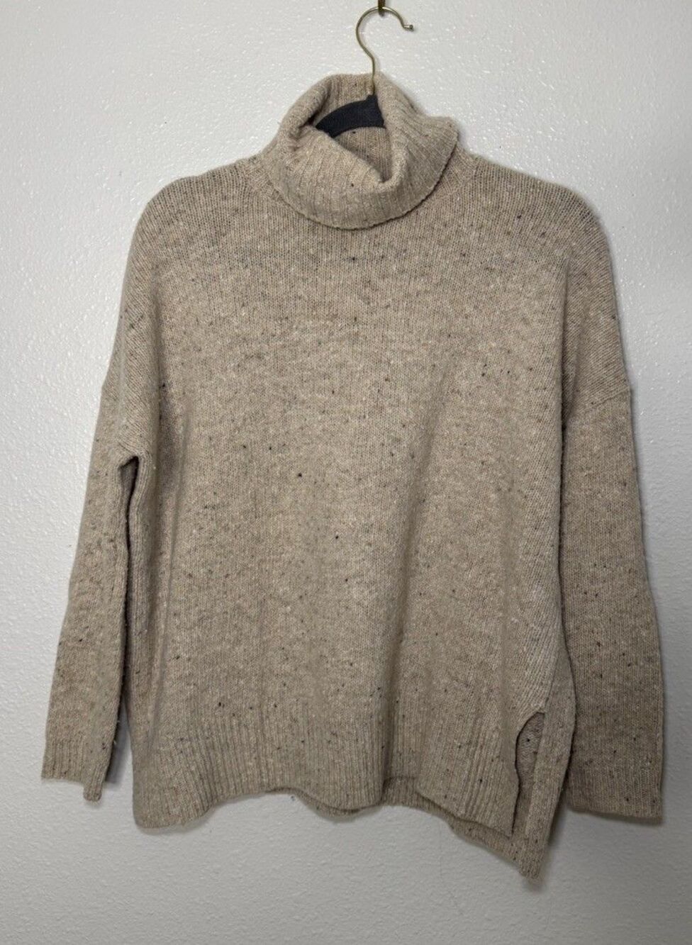 Vince 80% Wool  Side Slit Turtleneck Sweater Knit Women's Size XS